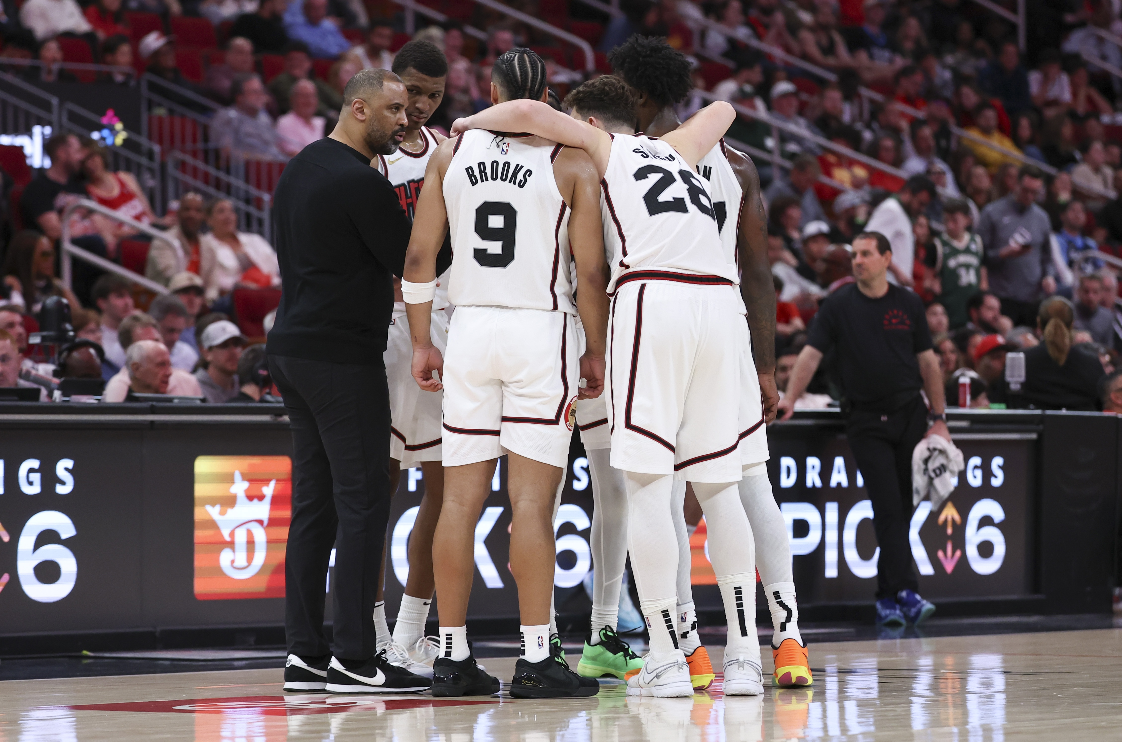 天博体育登录-ESPN构想惊天四方交易:勇士得到字母哥追梦去湖人的简单介绍