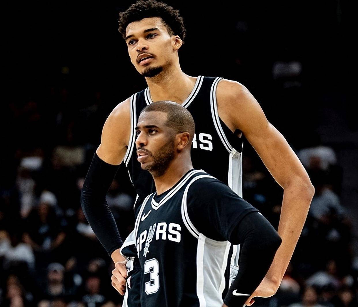 关于NBA传闻：克里斯·保罗将加盟太阳队,或转会快船队,未来动向引关注的信息