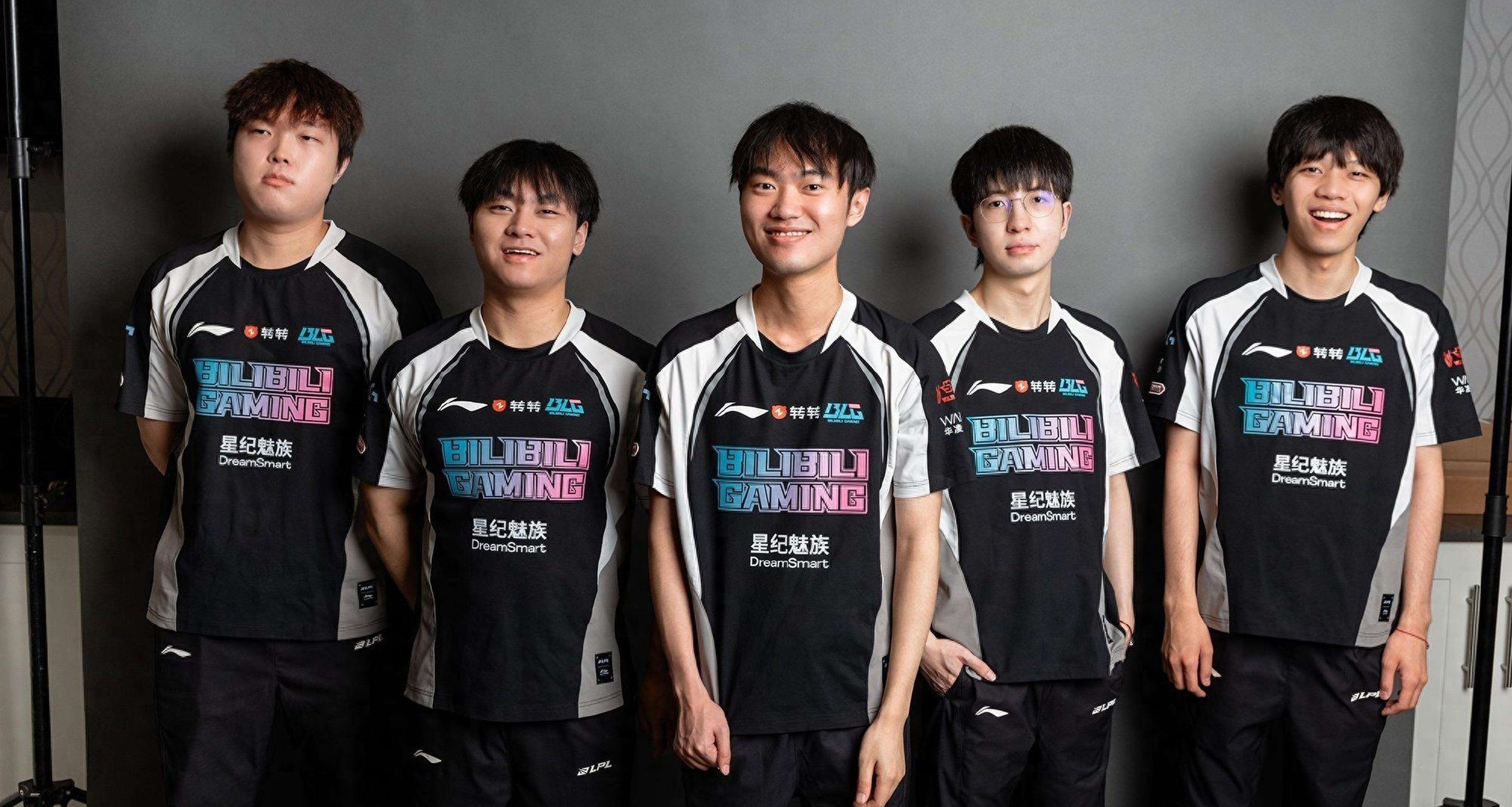G2横扫FLY后晋级EWC淘汰赛，将在1/4决赛对阵AL或BLG