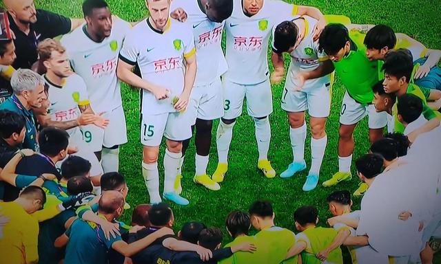 关于中超-法比奥帽子戏法国安4-0梅州15轮不败夺半程冠军的信息