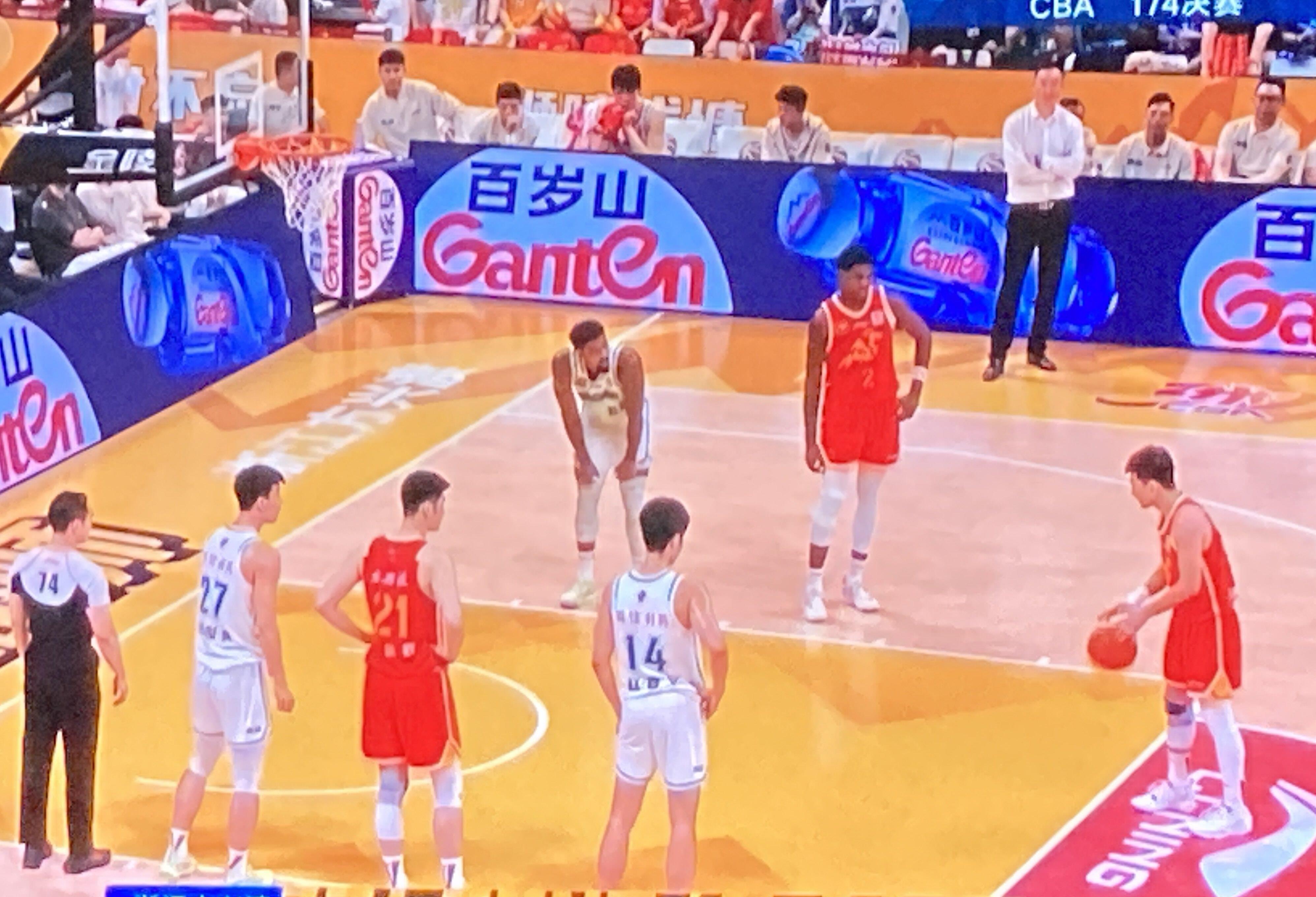 包含广厦队战胜江苏，进军下一轮季后赛的词条